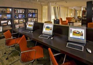Courtyard Hotel 3*