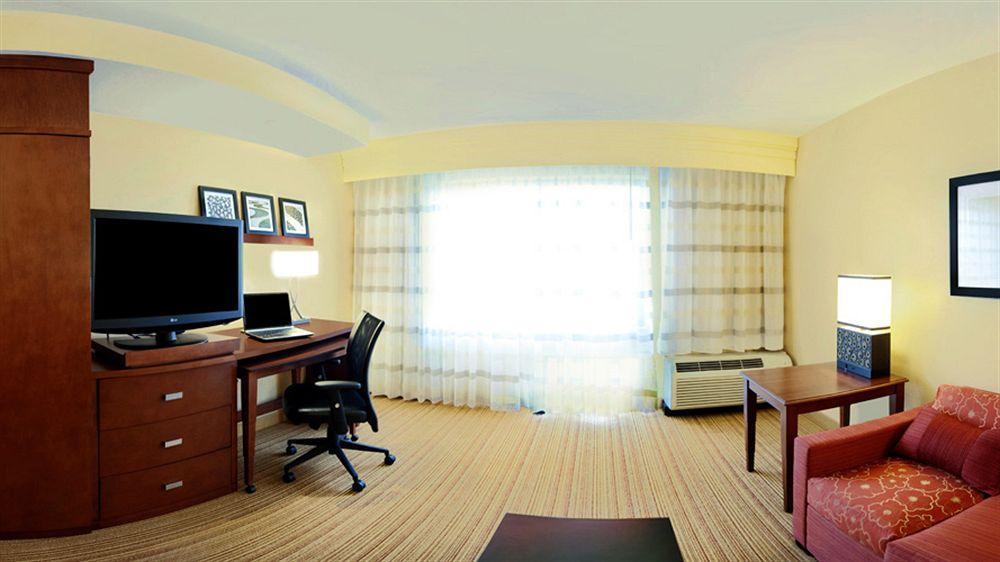 Courtyard Hotel